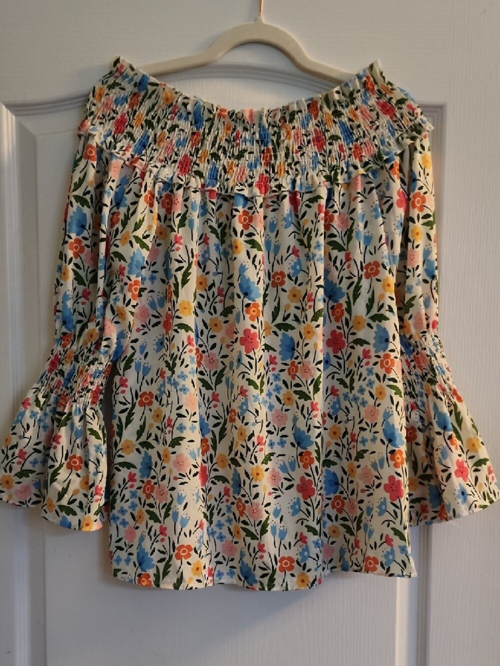 Cream Floral Smocked Puff-Sleeve Blouse - Picture 5 of 5